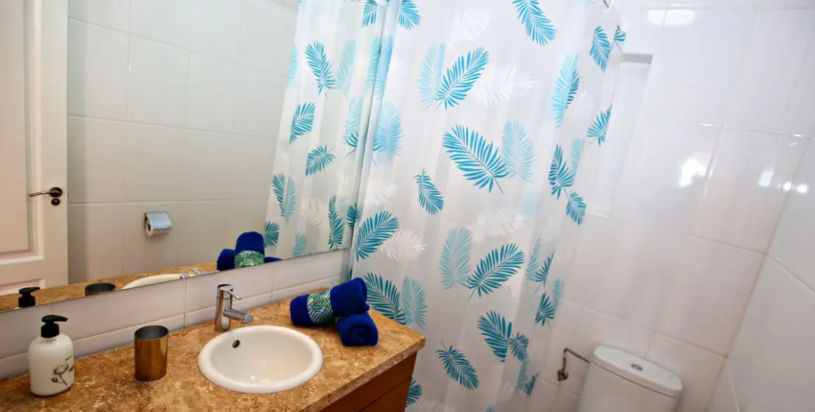 Продажа  отдельно стоящей виллы в Caleta de Vélez 20