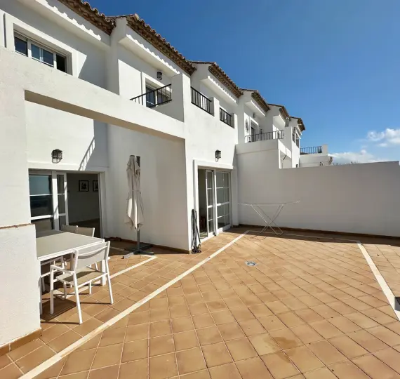 Продажа дома на две семьи в Benahavís