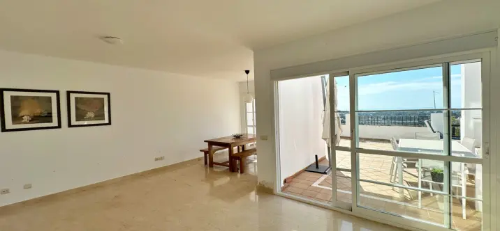 Продажа дома на две семьи в Benahavís 3