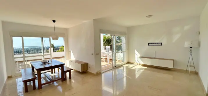 Продажа дома на две семьи в Benahavís 4