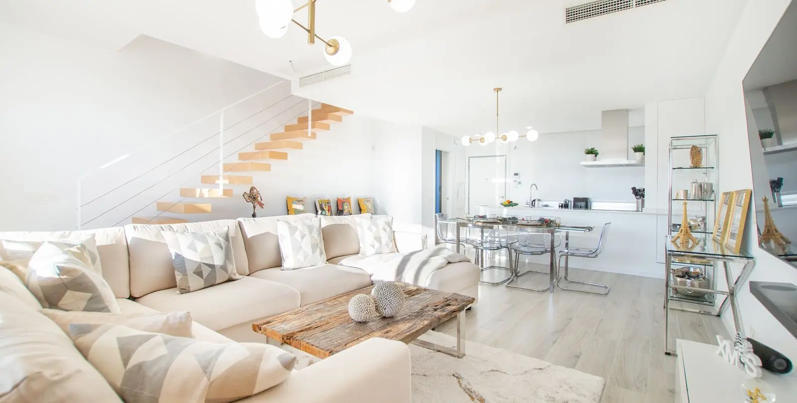 Sale of townhouse in Cancelada 1