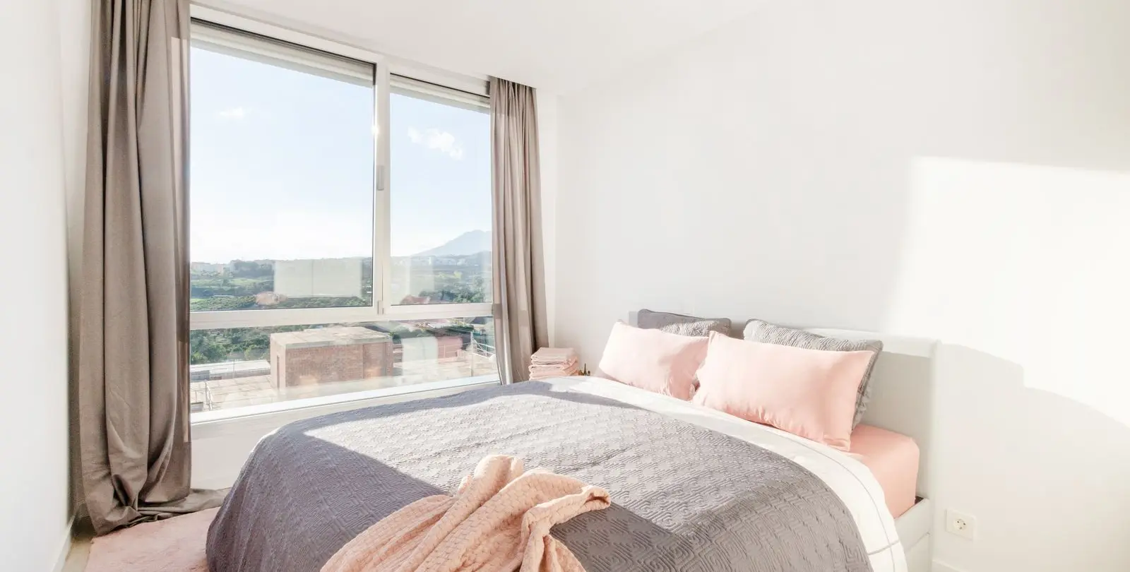 Sale of townhouse in Cancelada 13