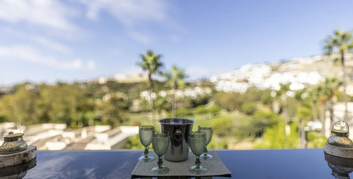 Sale of penthouse in La Quinta 19