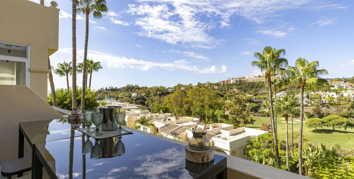 Sale of penthouse in La Quinta 20