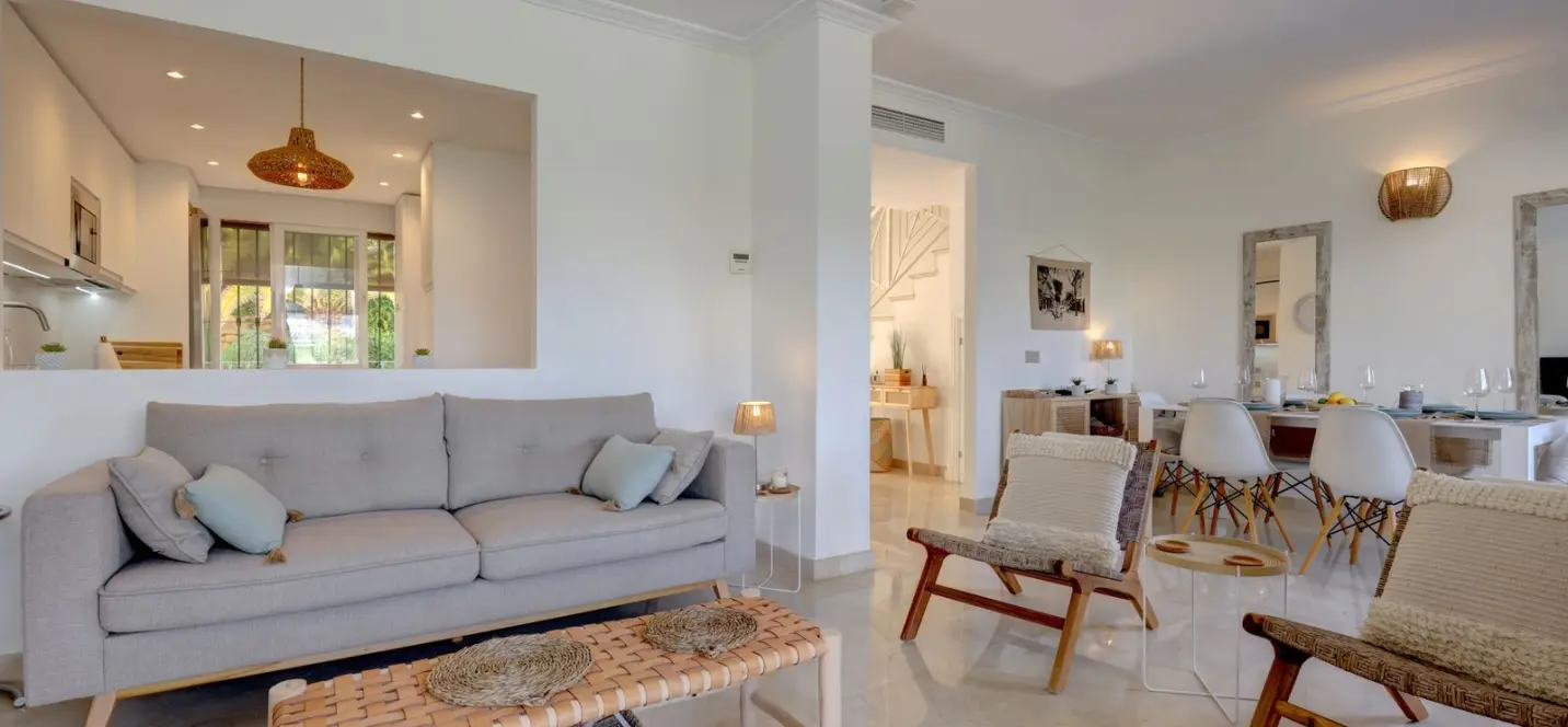 Sale of penthouse in La Quinta 0