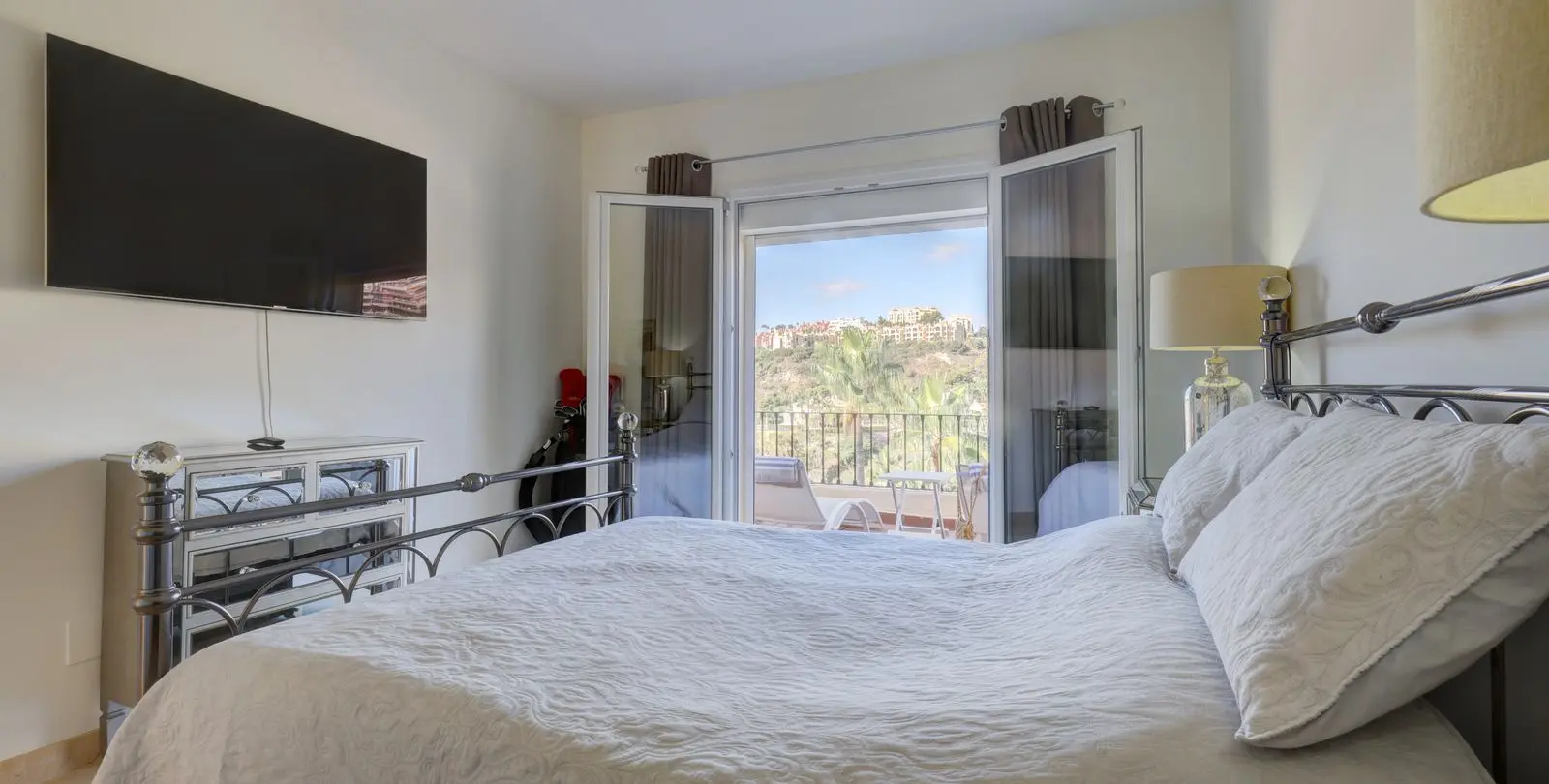 Sale of penthouse in La Quinta 31