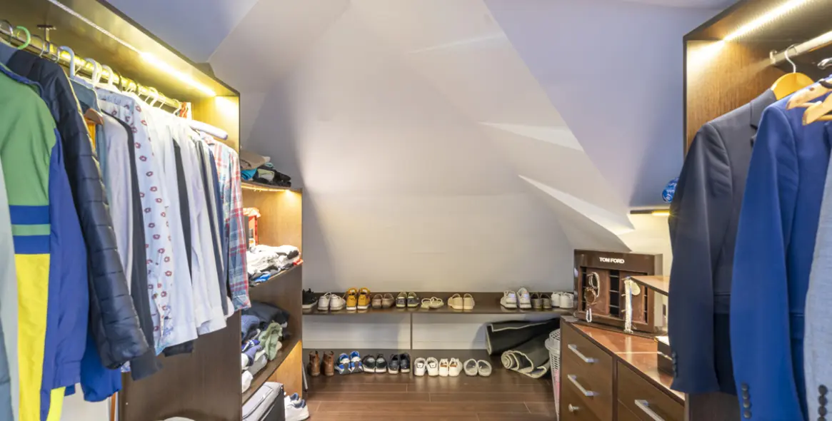 Sale of penthouse in The Golden Mile 12