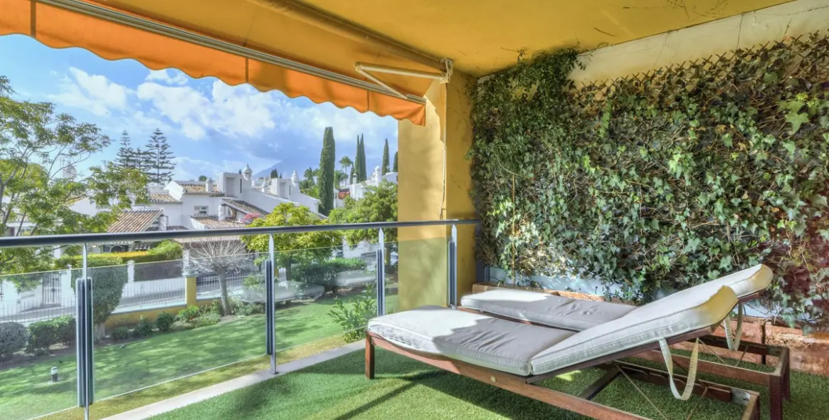 Продажа апартаментов на среднем этаже в Bahía de Marbella 24