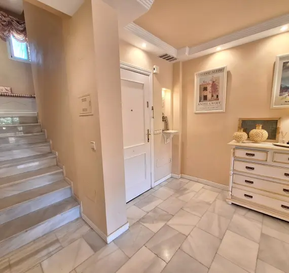 Sale of penthouse duplex in Elviria