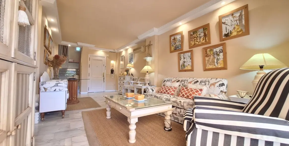 Продажа двухуровневого пентхауса в Elviria 9