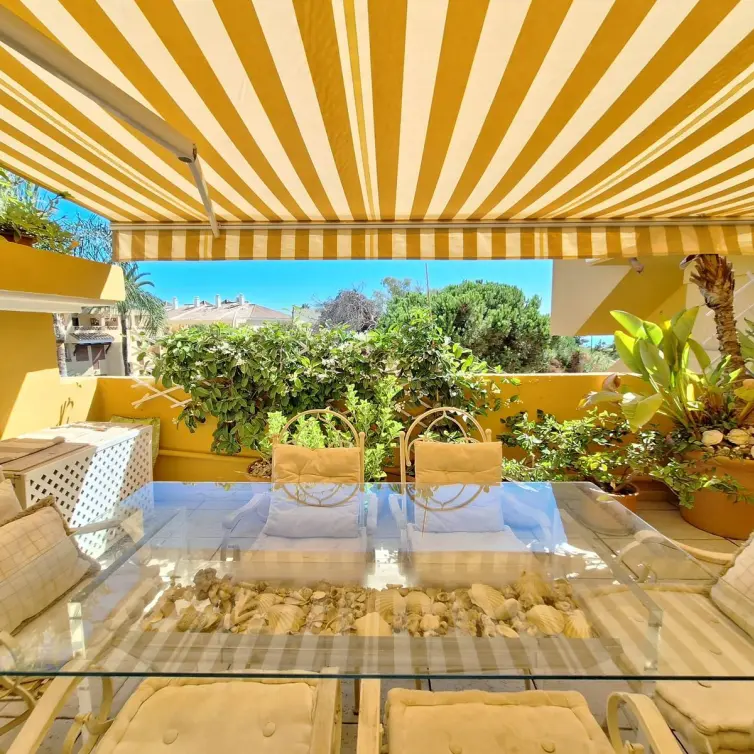 Продажа двухуровневого пентхауса в Elviria