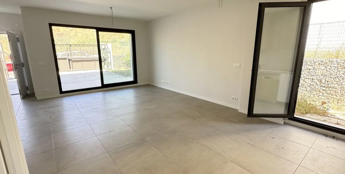 Продажа дома на две семьи в Riviera del Sol 6