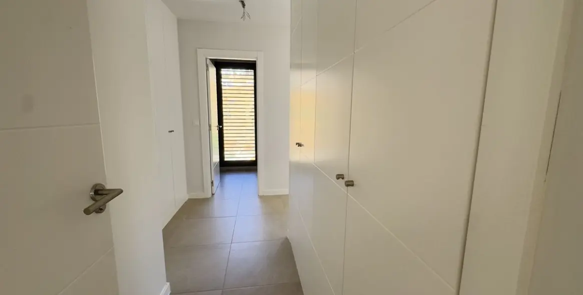 Продажа дома на две семьи в Riviera del Sol 12