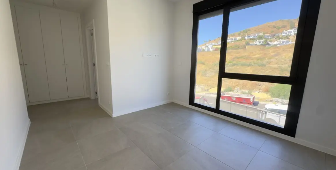 Продажа дома на две семьи в Riviera del Sol 14