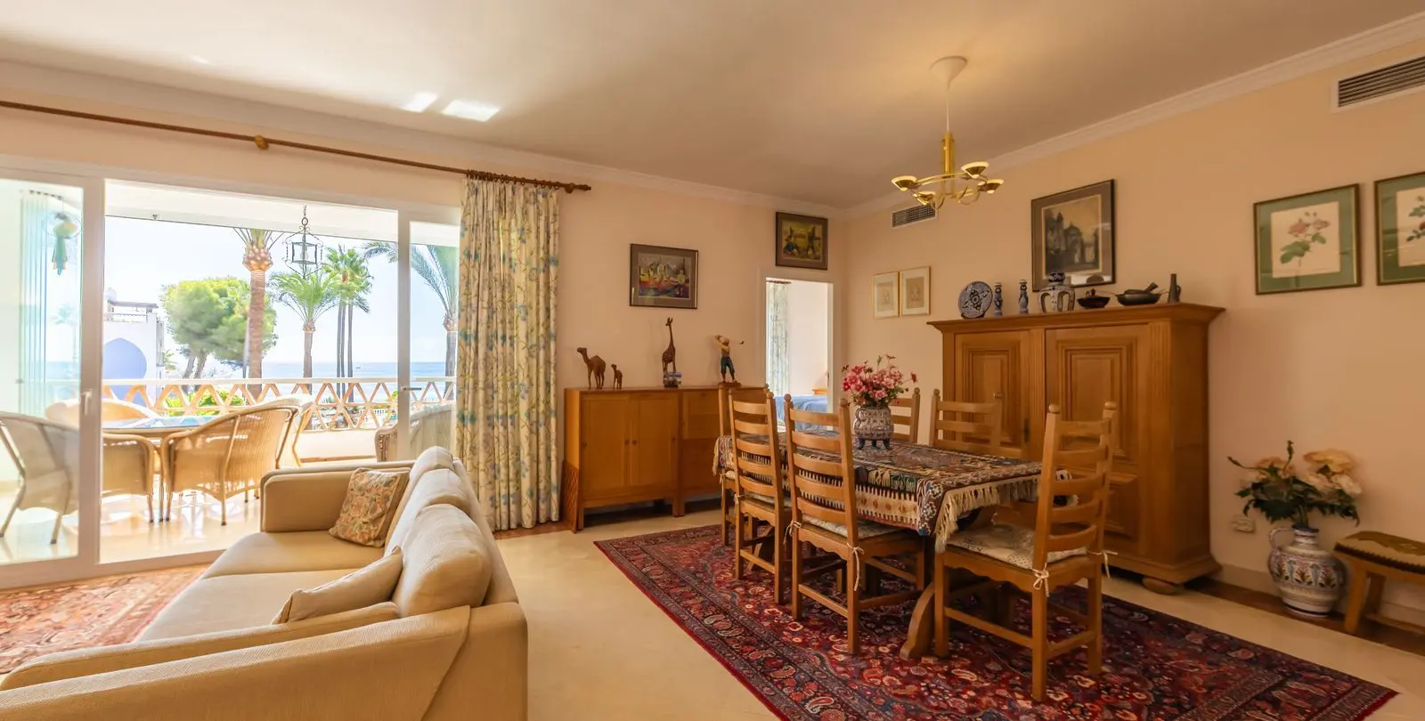 Продажа апартаментов на среднем этаже в Casares Playa 17