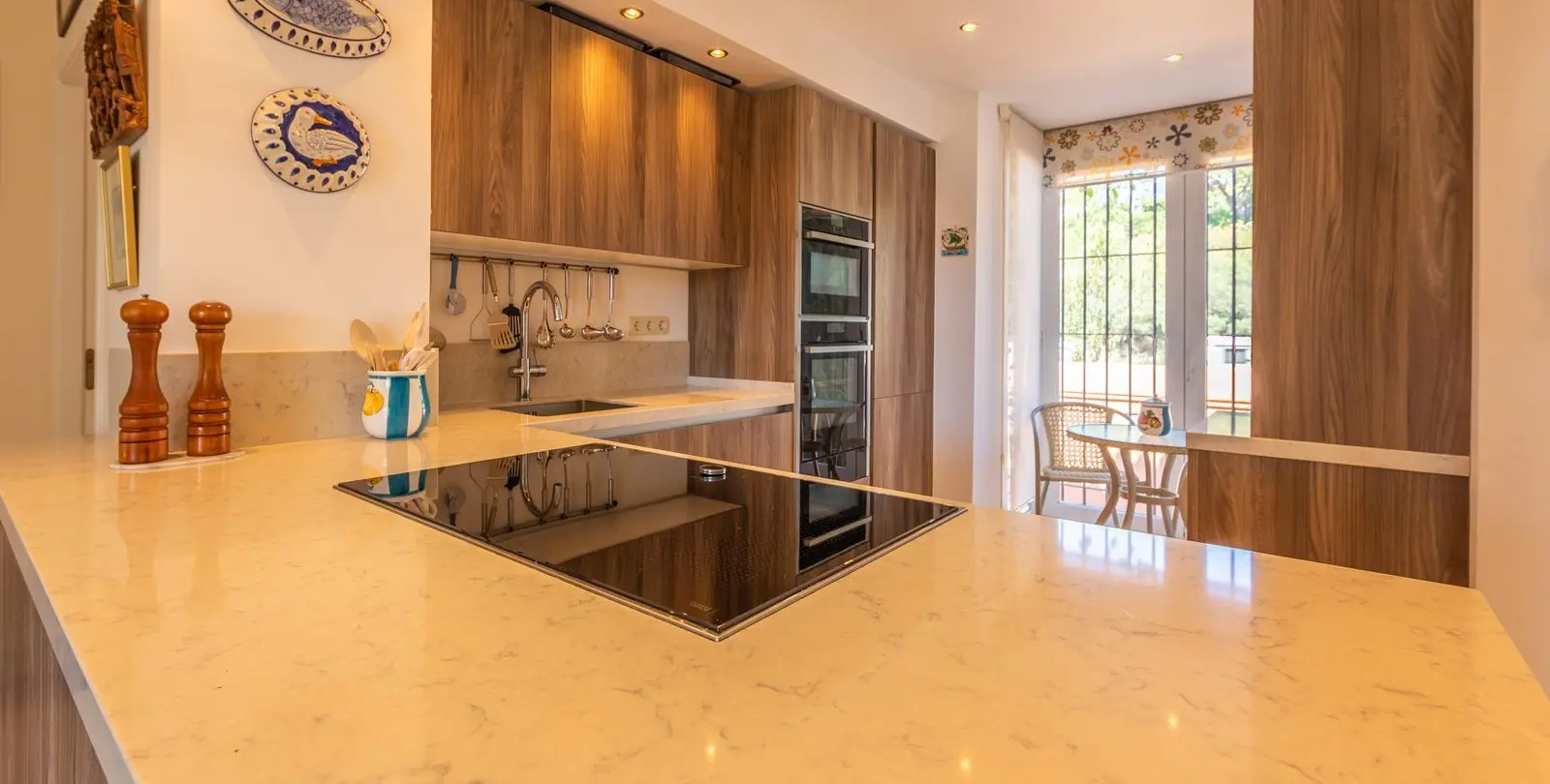 Продажа апартаментов на среднем этаже в Casares Playa 21