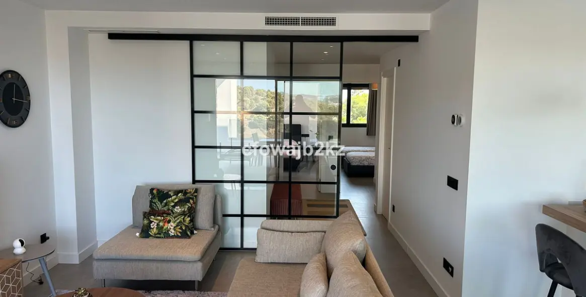 Sale of penthouse in Estepona 5