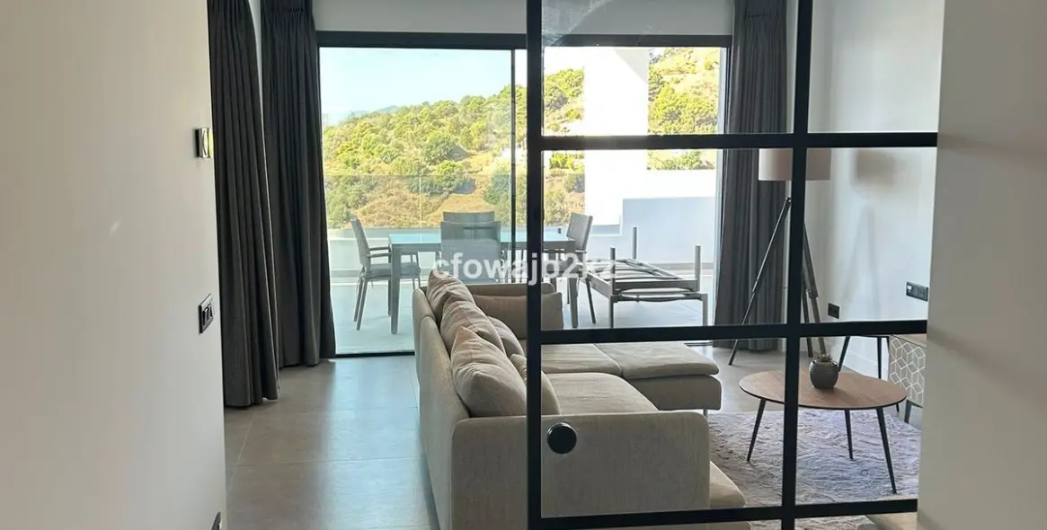 Sale of penthouse in Estepona 7