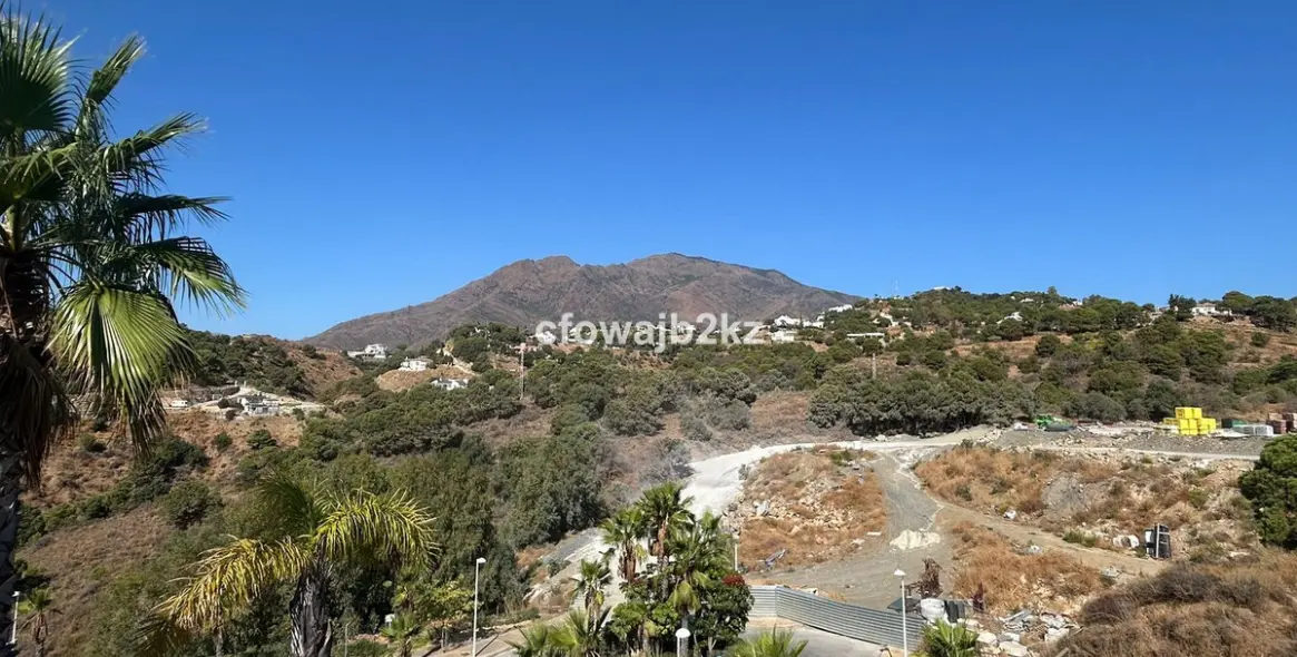 Sale of penthouse in Estepona 13