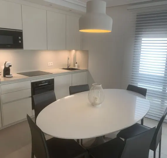 Продажа апартаментов на первом этаже в Nueva Andalucía