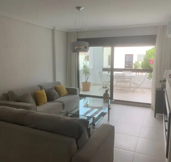 Продажа апартаментов на первом этаже в Nueva Andalucía