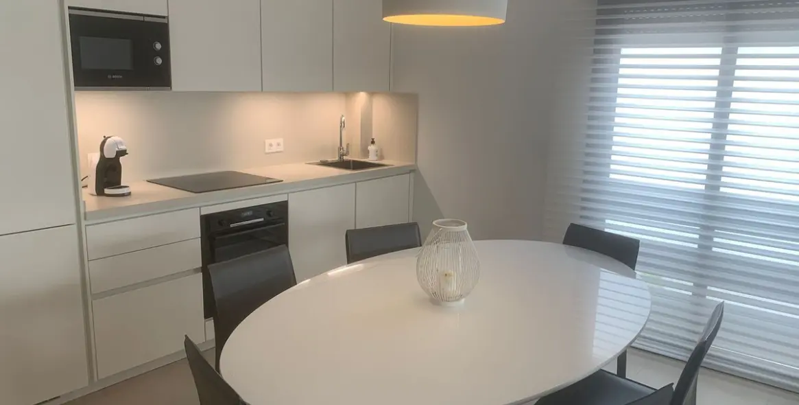 Продажа апартаментов на первом этаже в Nueva Andalucía 2