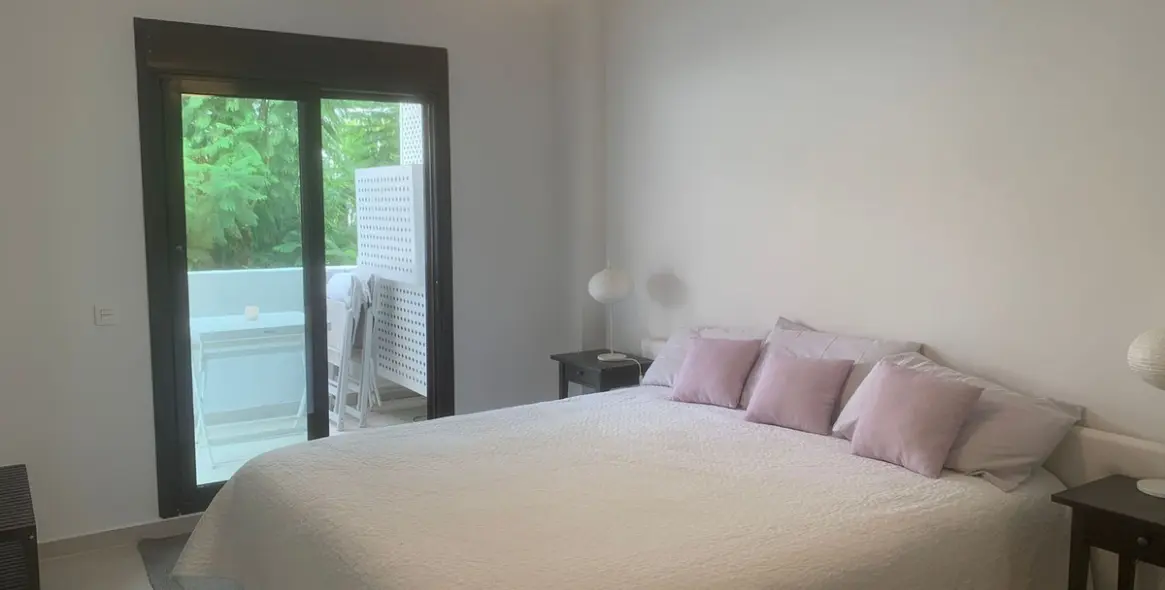 Продажа апартаментов на первом этаже в Nueva Andalucía 8