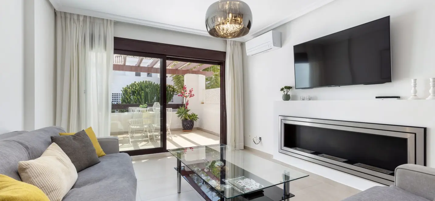 Venta de apartamento en planta baja en Nueva Andalucía 1