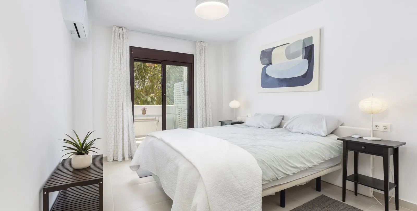 Venta de apartamento en planta baja en Nueva Andalucía 3