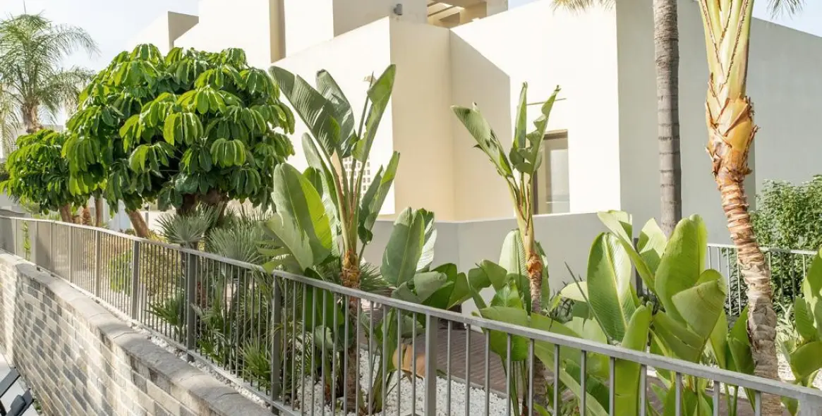 Long-term rent of middle floor apartment in Altos de los Monteros 2