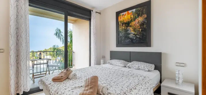 Long-term rent of middle floor apartment in Altos de los Monteros 4