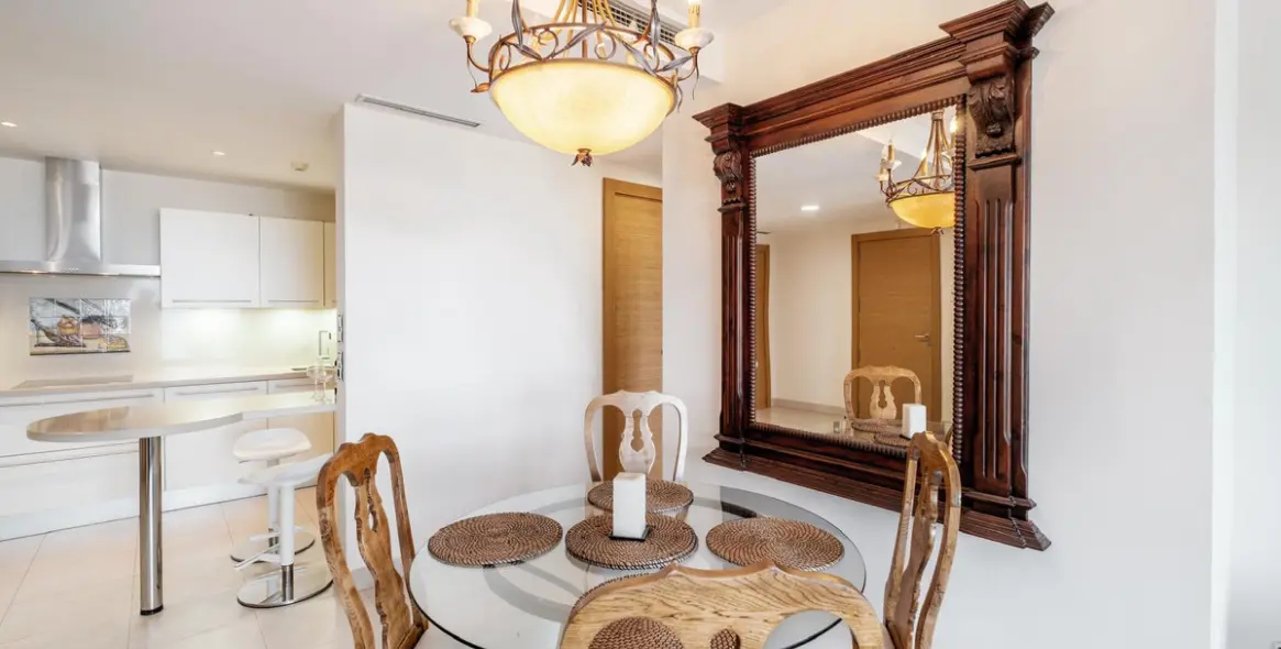 Long-term rent of middle floor apartment in Altos de los Monteros 11