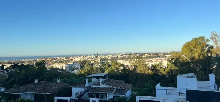 Sale of duplex in Nueva Andalucía 0