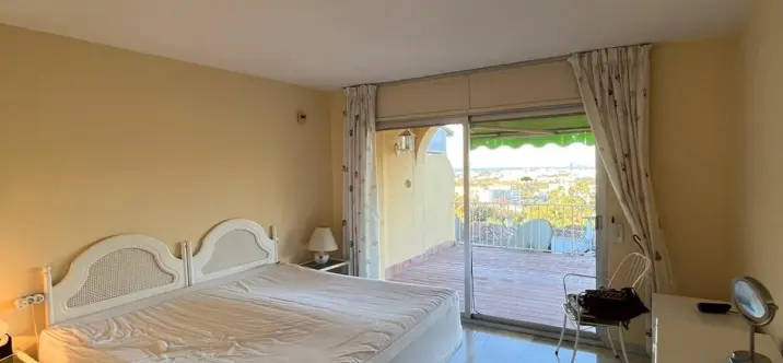 Sale of duplex in Nueva Andalucía 4