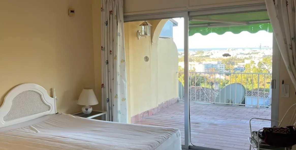 Sale of duplex in Nueva Andalucía 6