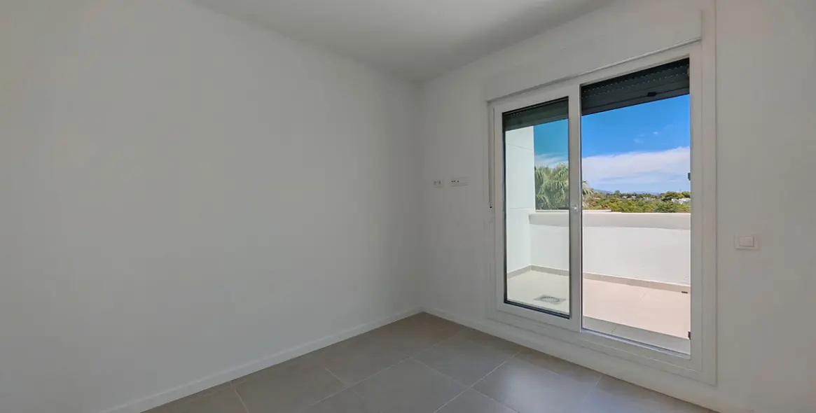Sale of penthouse in Cancelada 6