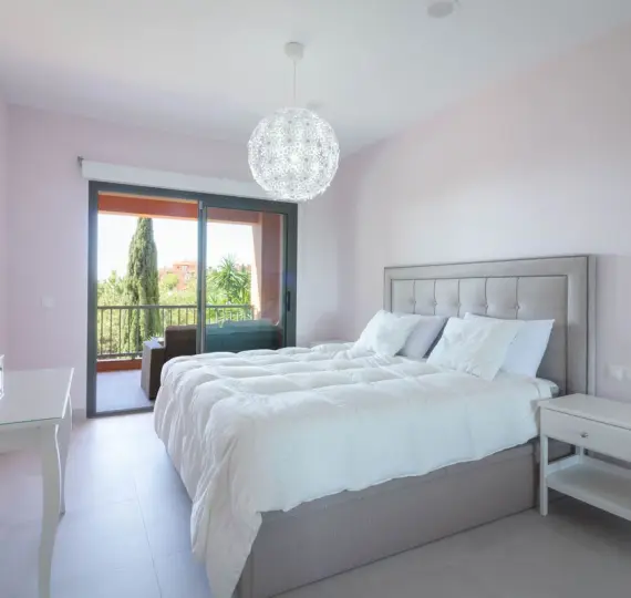 Sale of middle floor apartment in Los Flamingos