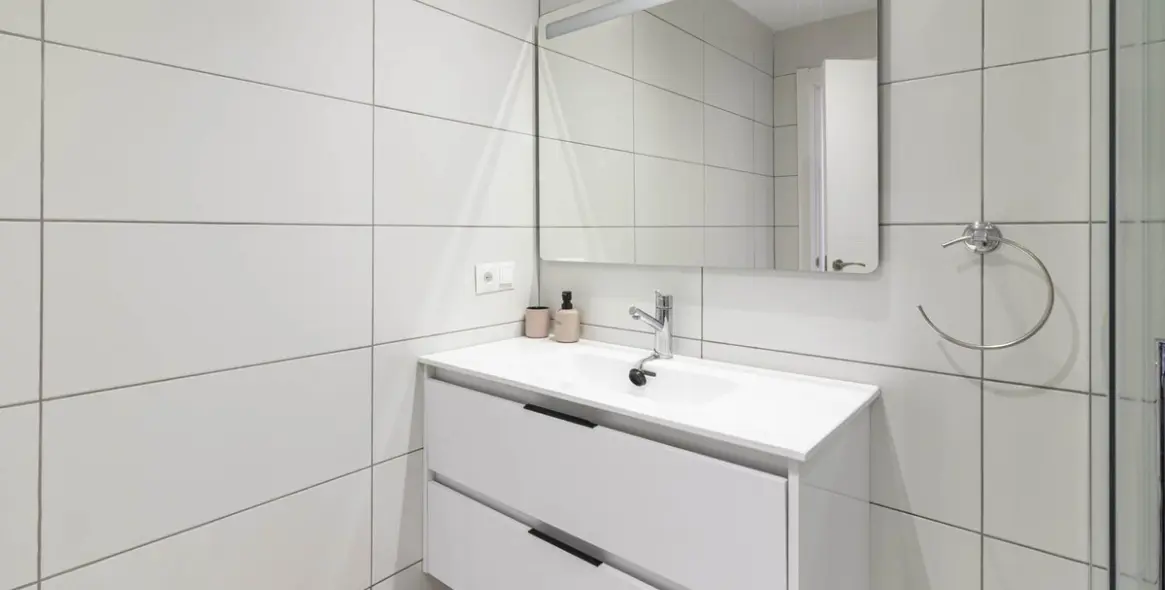 Sale of middle floor apartment in Los Flamingos 15