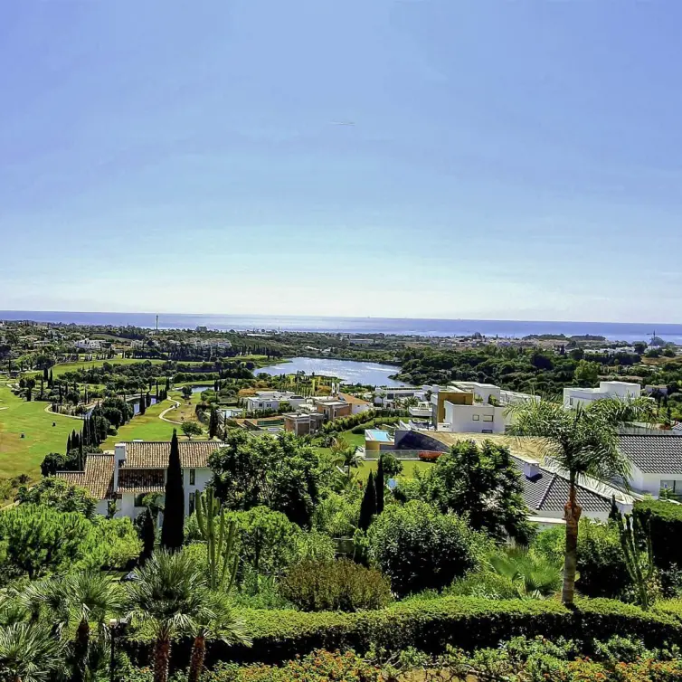 Venta de apartamento en planta media en Los Flamingos