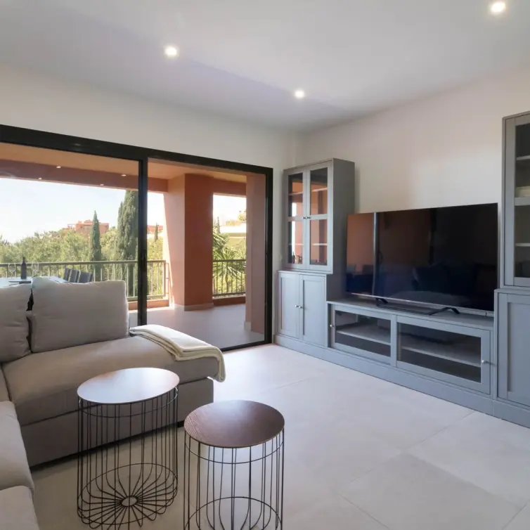 Sale of middle floor apartment in Los Flamingos