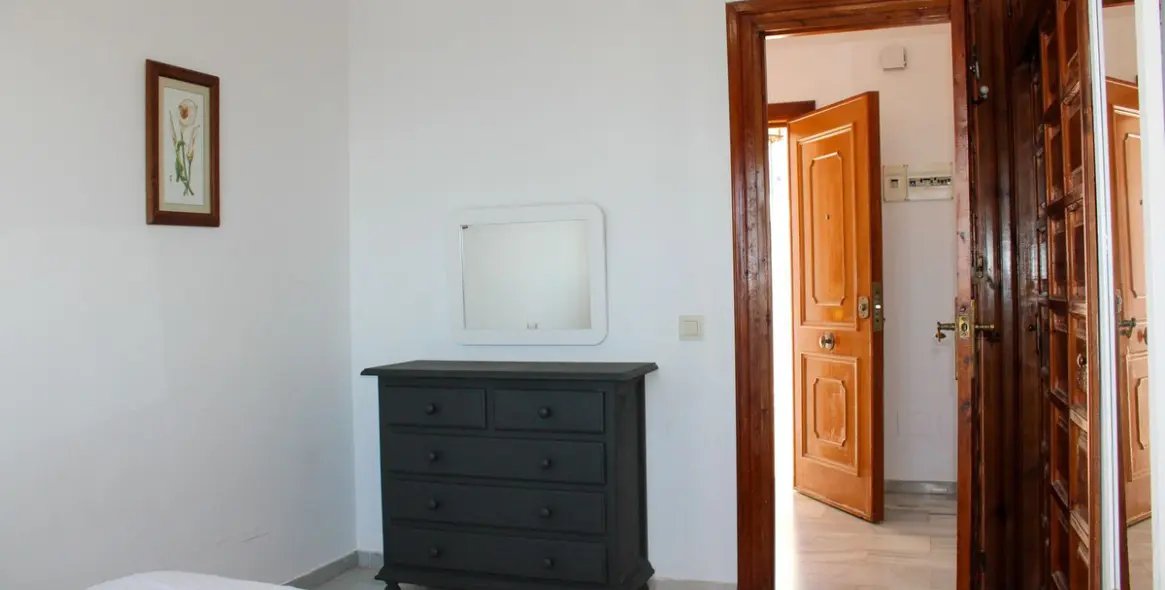 Продажа  отдельно стоящей виллы в Nerja 12