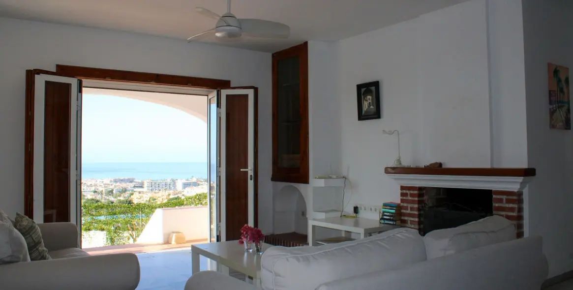 Продажа  отдельно стоящей виллы в Nerja 20