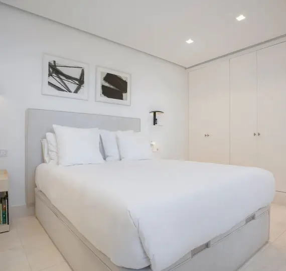 Sale of middle floor apartment in Guadalmina Alta