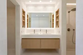 Image 4 thumb