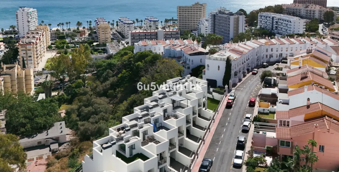 Sale of townhouse in Benalmadena Costa 27