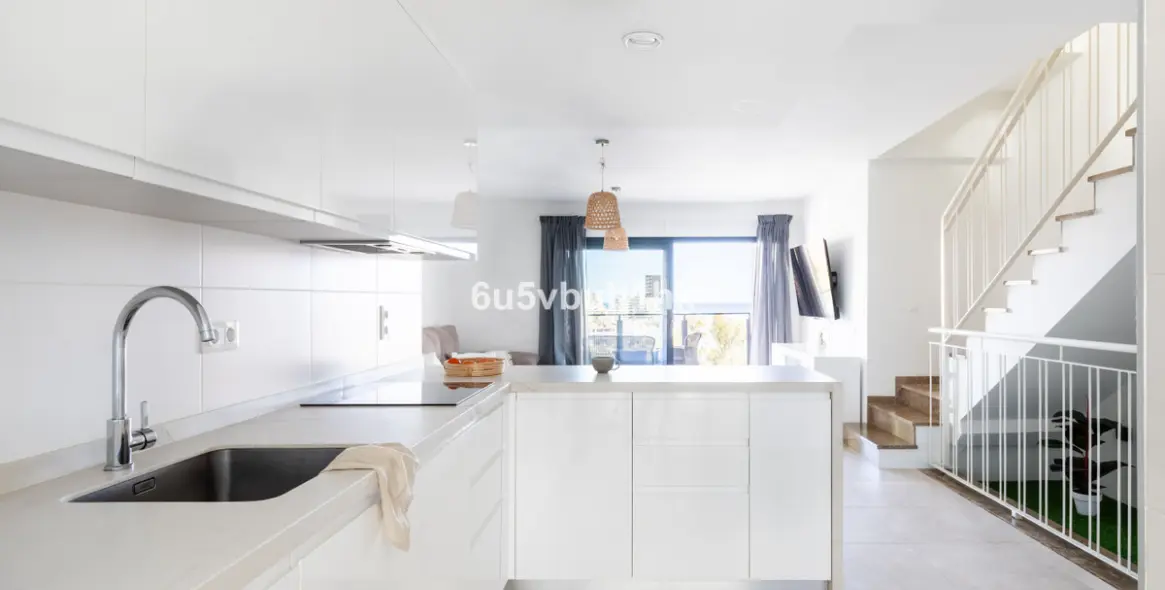 Sale of townhouse in Benalmadena Costa 2