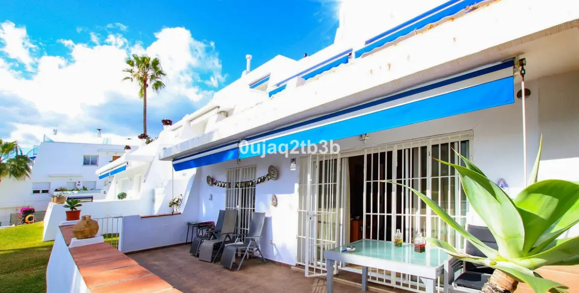 Продажа апартаментов на первом этаже в Nueva Andalucía 1