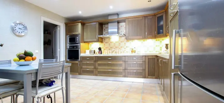 Продажа апартаментов на первом этаже в Nueva Andalucía 2