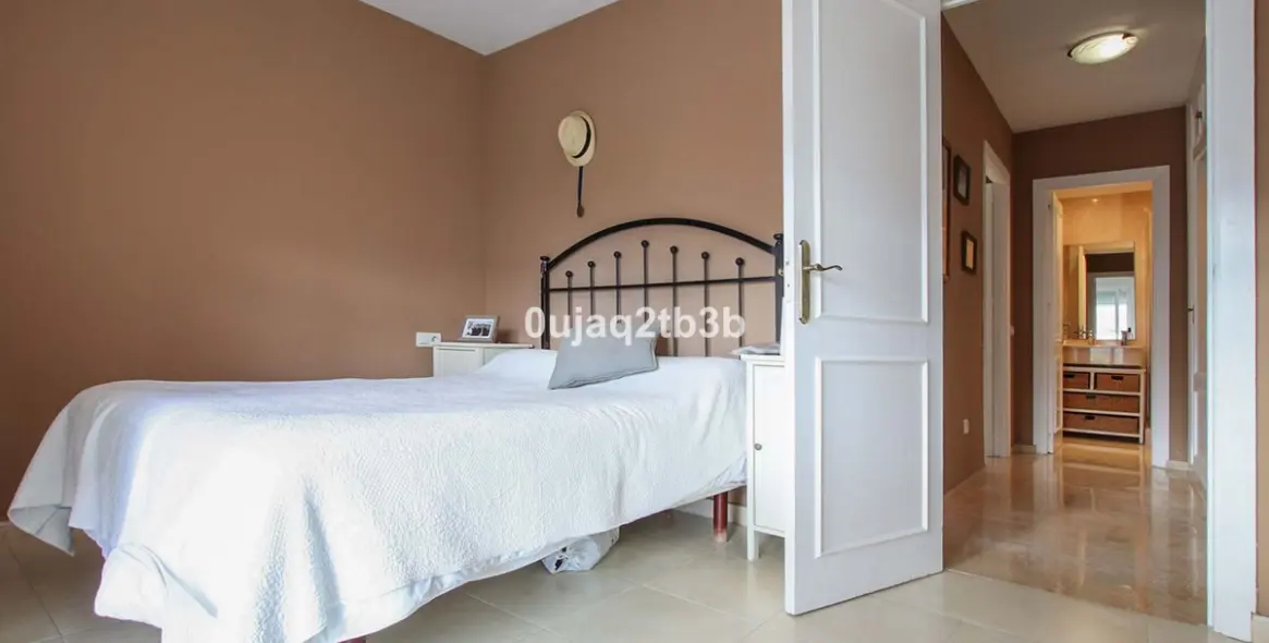 Продажа апартаментов на первом этаже в Nueva Andalucía 6