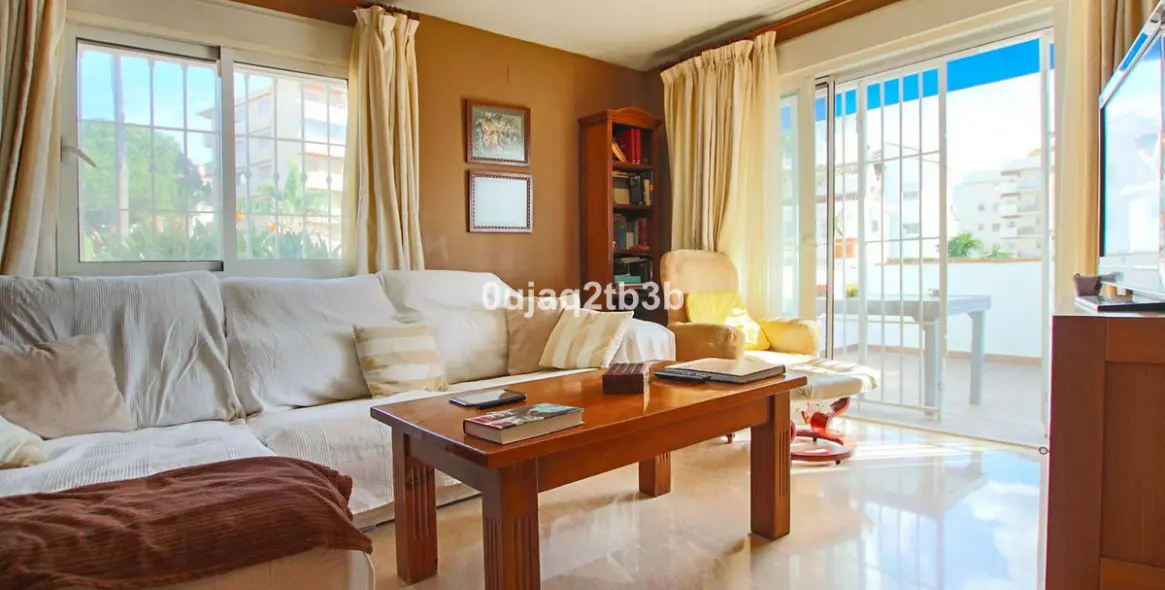 Продажа апартаментов на первом этаже в Nueva Andalucía 18